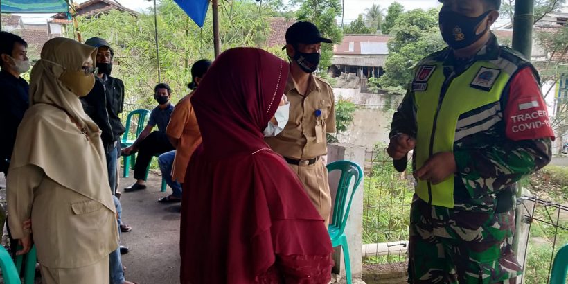 Edukasi Protokol Kesehatan Dalam Pelaksanaan Hajatan Pernikahan Warga