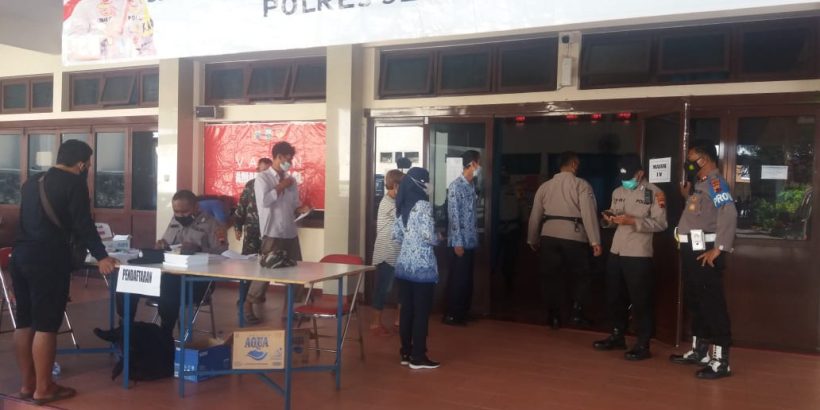 Pemantauan Pelaksanaan Vaksinasi Covid-19 di SMK Masehi PSAK Ambarawa, SMK Islam Sudirman 2 Ambarawa dan Gedung Gotong Royong Ambarawa