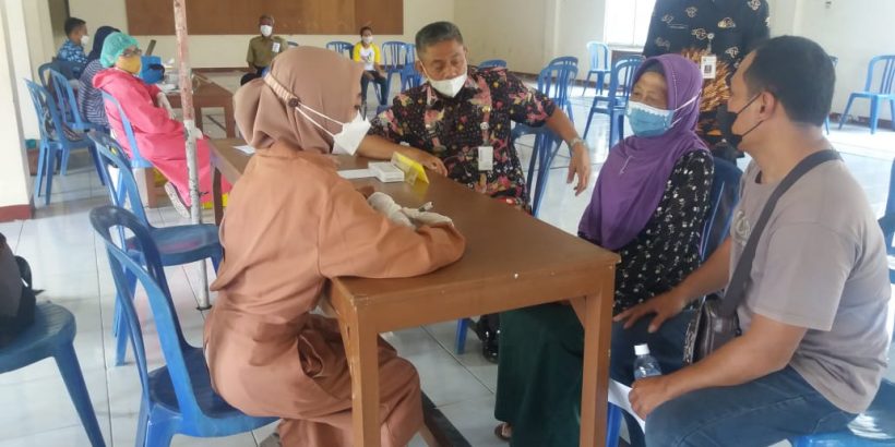 Monitoring Pelaksanaan Vaksinasi Covid-19 di Kelurahan Pojoksari