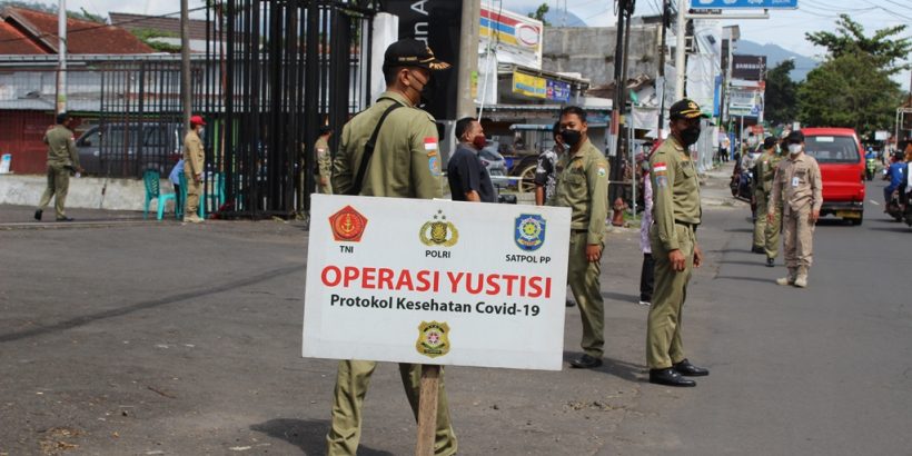 Operasi Yustisi dan Protokol Kesehatan Gabungan Pemerintah Kecamatan Ambarawa, Puskesmas Ambarawa dan Satpol PP Kabupaten Semarang