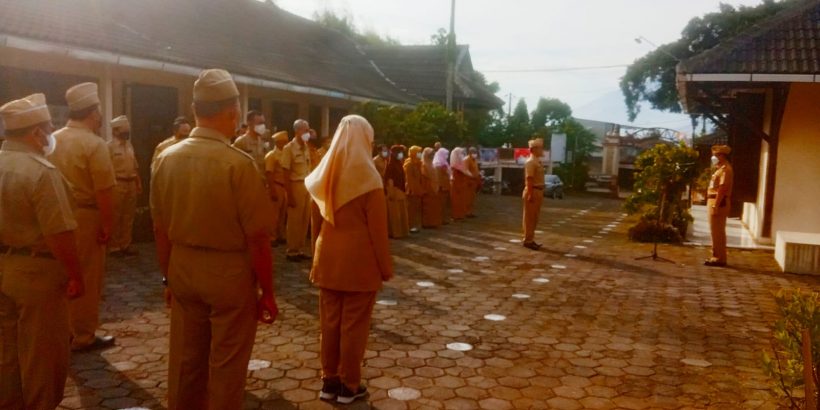 Pelaksanaan Apel Pagi Seluruh Aparatur Sipil Negara (ASN) di Lingkungan Pemerintah Kecamatan Ambarawa