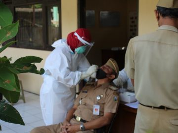 Pelaksanaan Rapid Test Antigen bagi ASN di Lingkungan Pemerintah Kecamatan Ambarawa