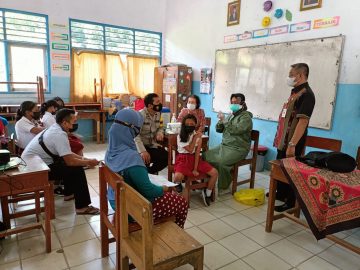 Pemantauan Pelaksanaan Vaksinasi Covid-19 bagi Anak Usia 6-11 Tahun di Wilayah Desa Pasekan Kecamatan Ambarawa