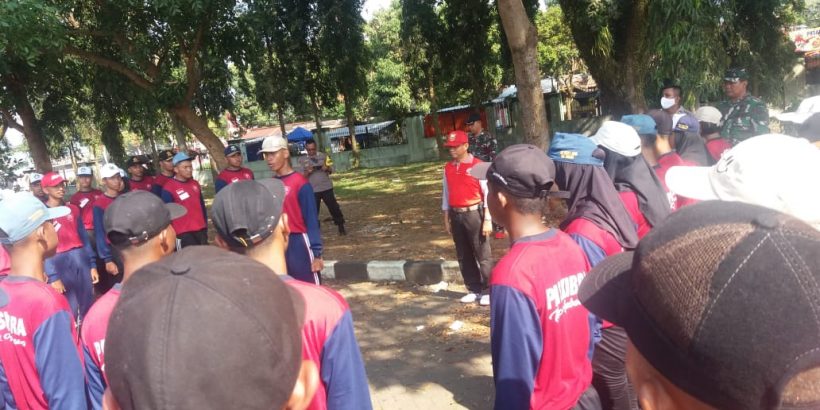 Monitoring Latihan Calon Anggota Paskibra Tingkat Kecamatan Ambarawa di Lapangan Turangga Ceta YonKav 2/Tank